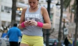 Joggeuse enculee par Larry